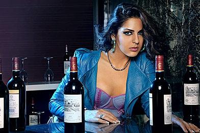 《星刃》女主身材来自韩国模特申才恩 脸蛋甜美身材火辣